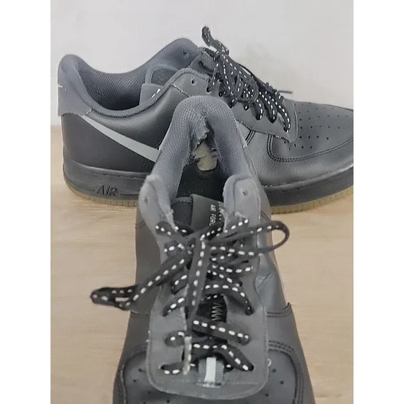 Nike Air Force 1 Low‎ Grey Swoosh SIZE 8 Mens - Picture 11 of 16